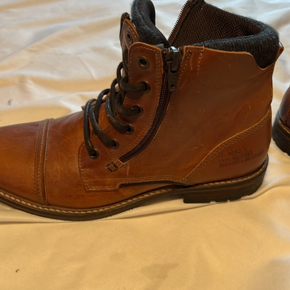 Brand new men’s Steve Madden boots - Picture 3 of 6
